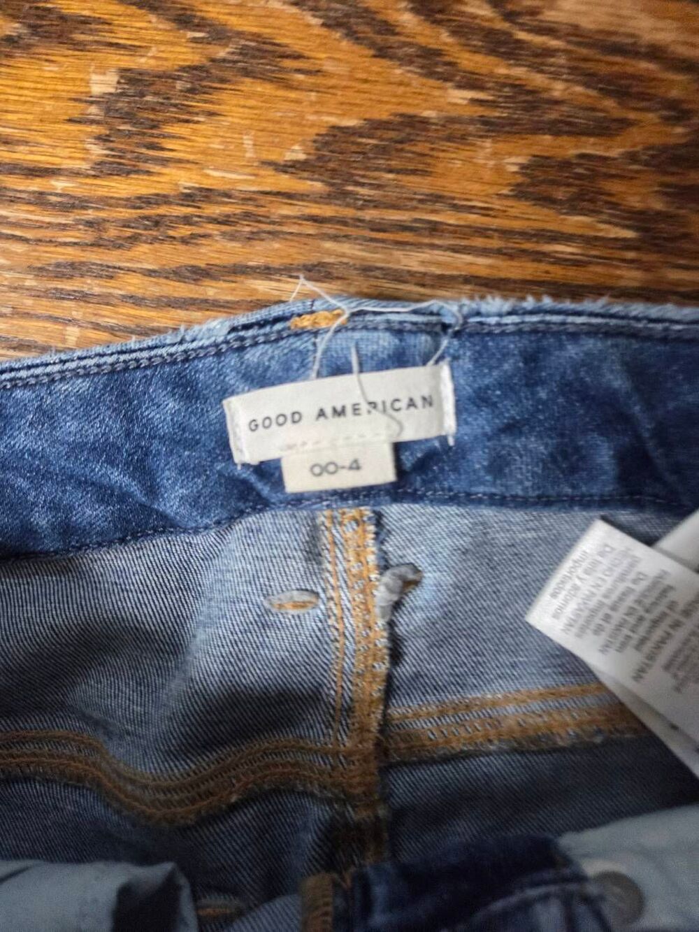 GOOD AMERICAN ALWAYS FITS GOOD LEGS FLARE JEANS sz 00-4 - Picture 3 of 5